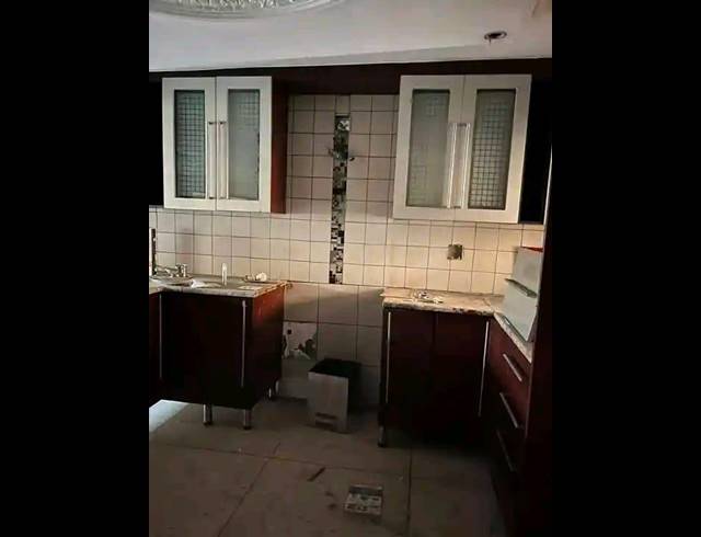 7 BEDROOM HOUSE FOR SALE IN SPRUITVIEW